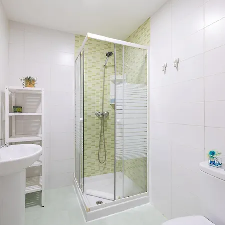 Cosy Flat Terrace 2 Bed 2 Bath Downtown Apartamento