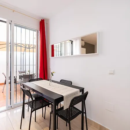 Cosy Flat Terrace 2 Bed 2 Bath Downtown Apartamento