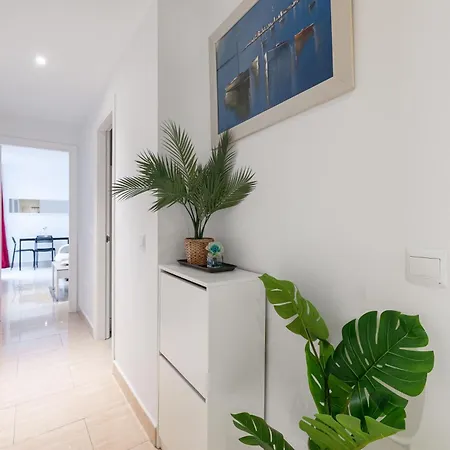 Apartment Cosy Flat Terrace 2 Bed 2 Bath Downtown