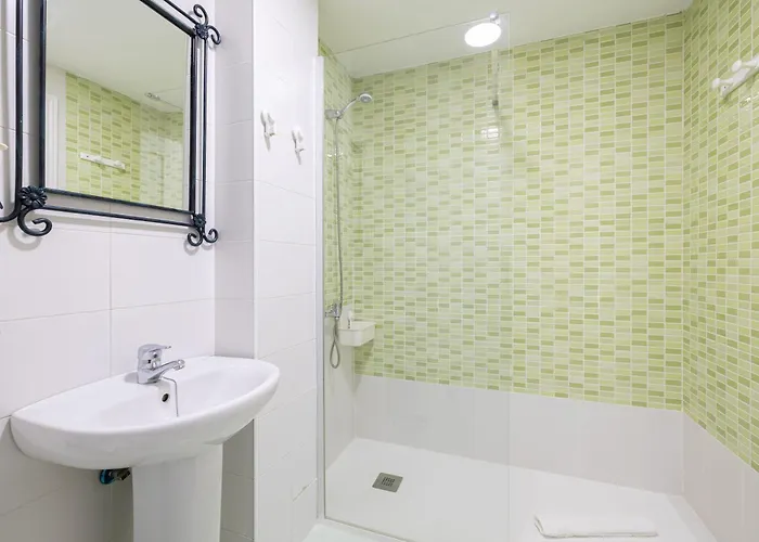 Cosy Flat Terrace 2 Bed 2 Bath Downtown Apartamento